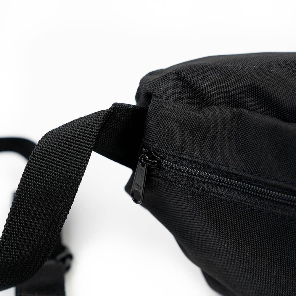 Borsa A Marsupio Uomo HUGO Nesh R In Pelle Con Logo Rivisitato - Compagna Pratica E Di Stile, Dimensioni 32x15,5x6 Cm, Collezione Hugo Individualisti